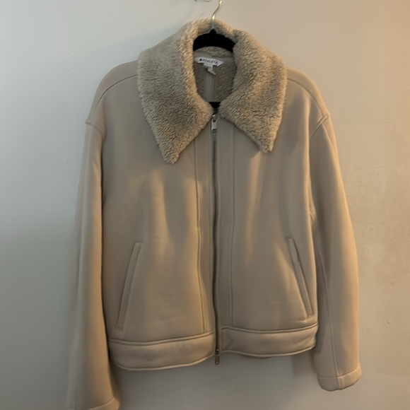 NWOT ATHLETA WESTBOUND SHERPA JACKET - Picture 3 of 16